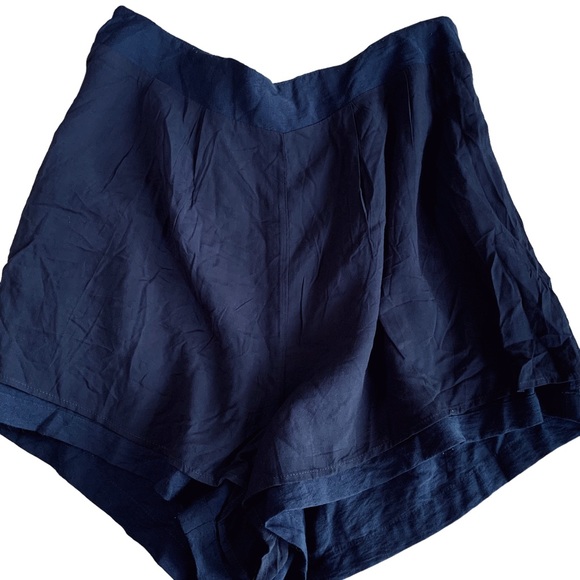 ALL IN FAVOR LOOSE FIT SHORTS - Picture 13 of 15